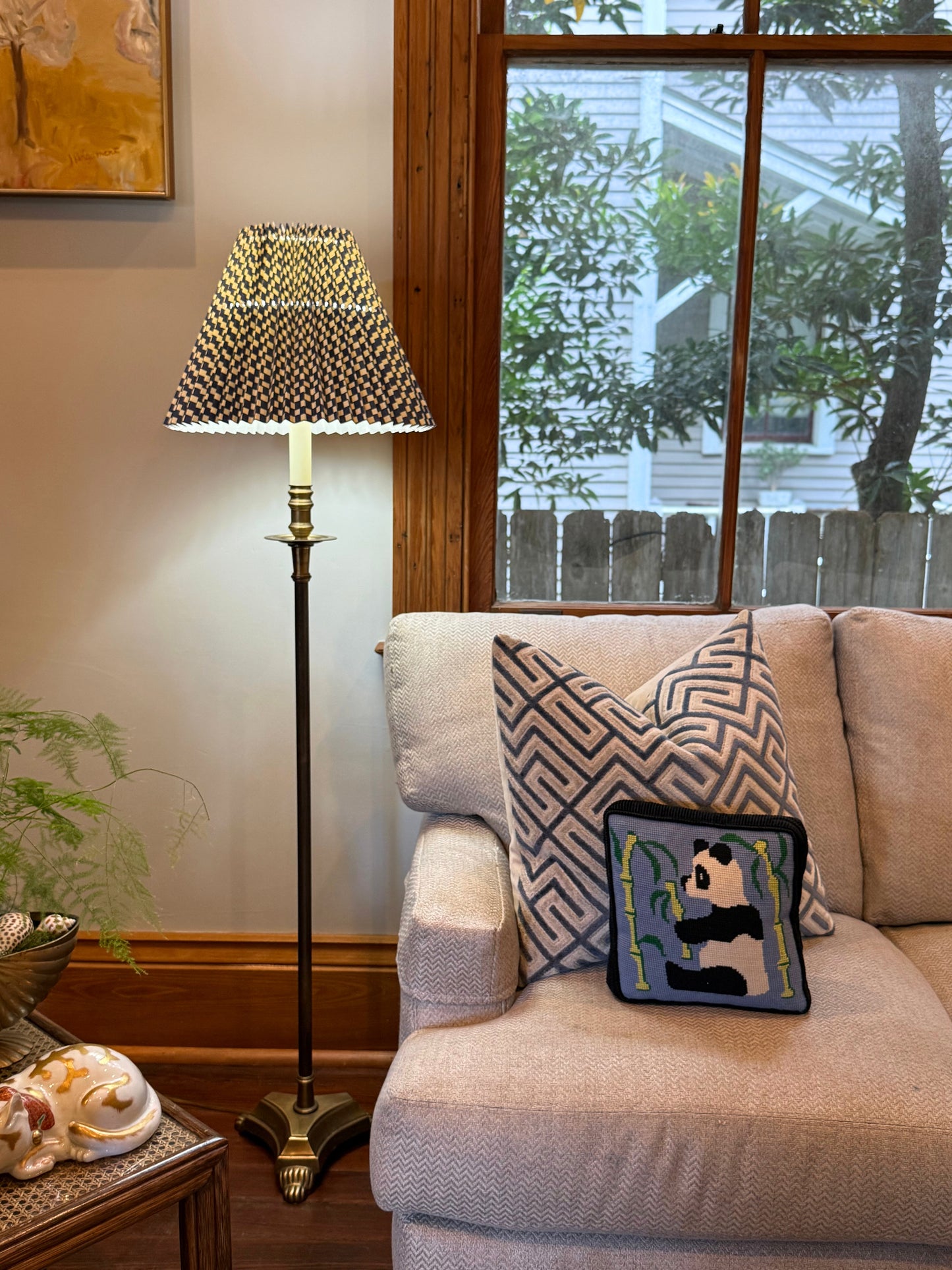 Vintage Solid Brass Floor Lamp with Claw Feet – Classic Neoclassical Style