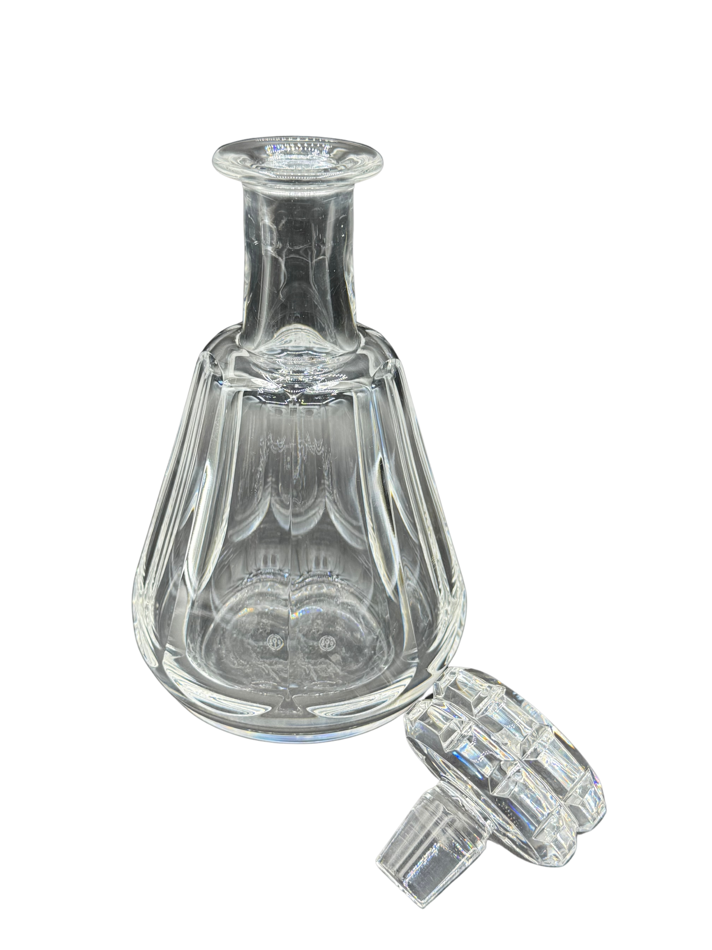 Vintage Baccarat Talleyrand crystal decanter with geometric stopper, flared olive cut design, 1937–1970s France