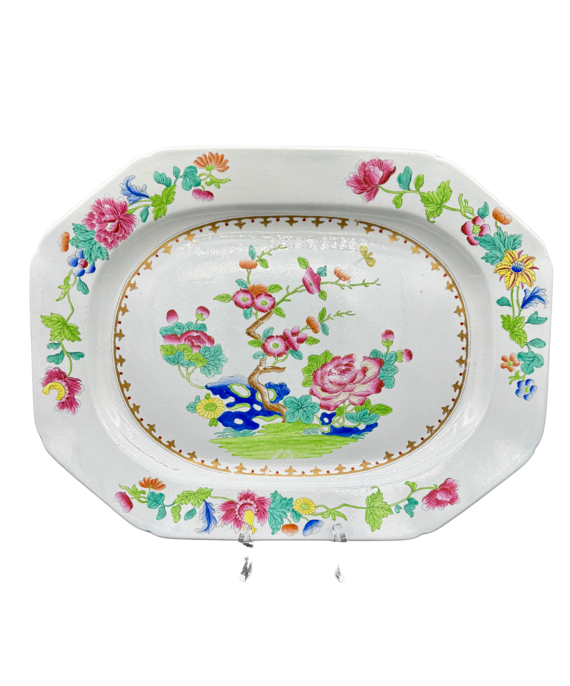 Large antique Spode Stone China platter with famille rose chinoiserie scene and floral border, circa 1820.